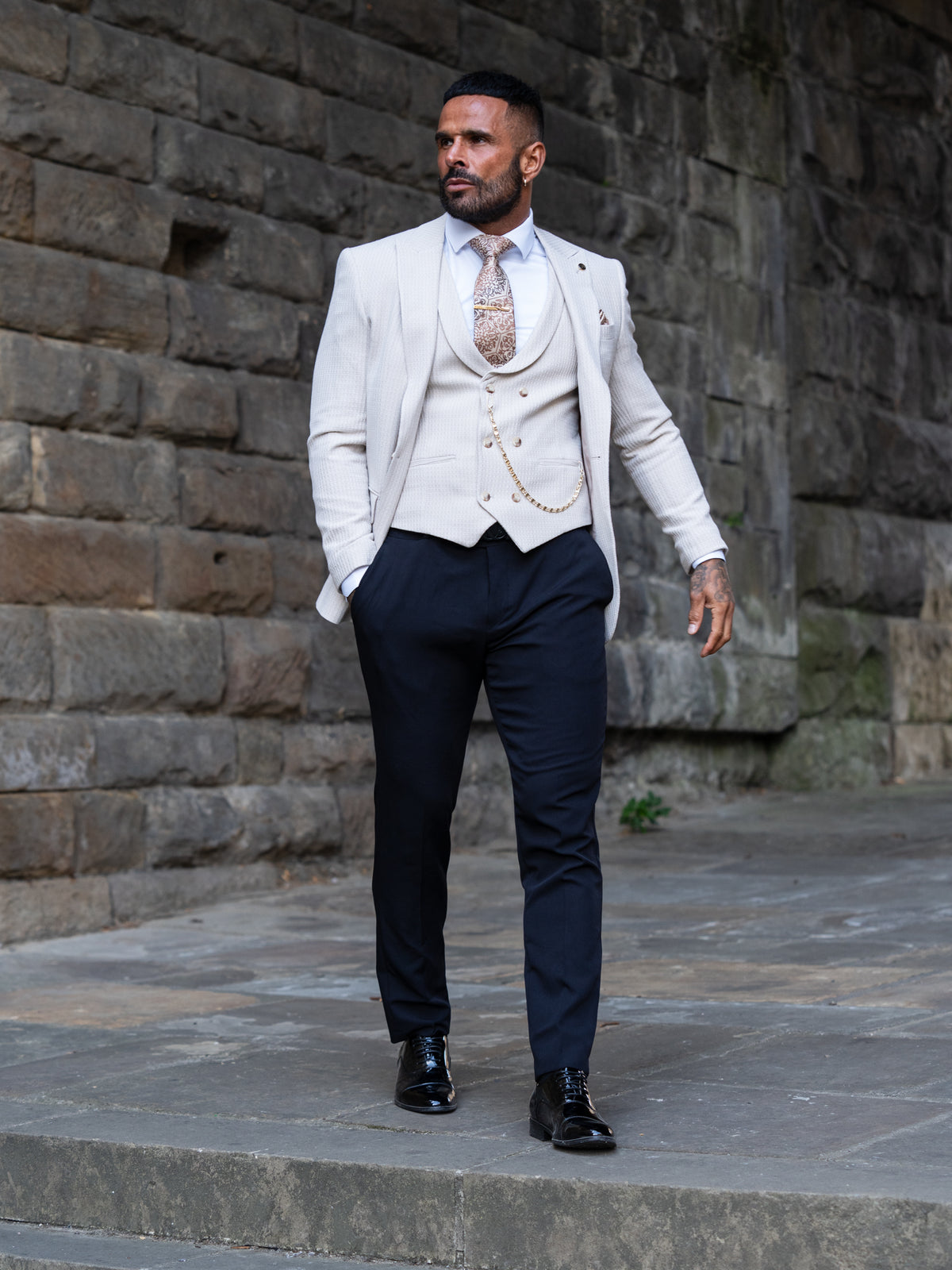 Winfield - Light Beige 3 Piece Suit