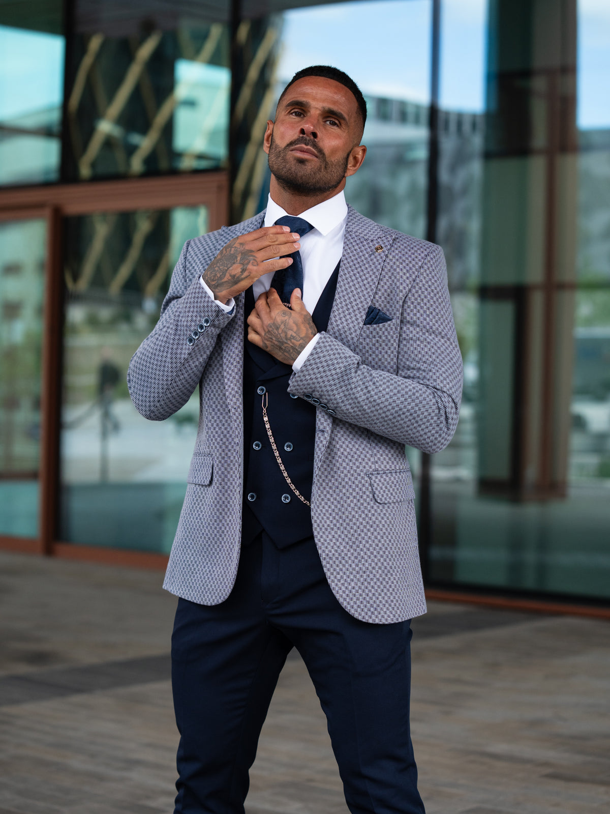 Tobias - Navy 3 Piece Suit