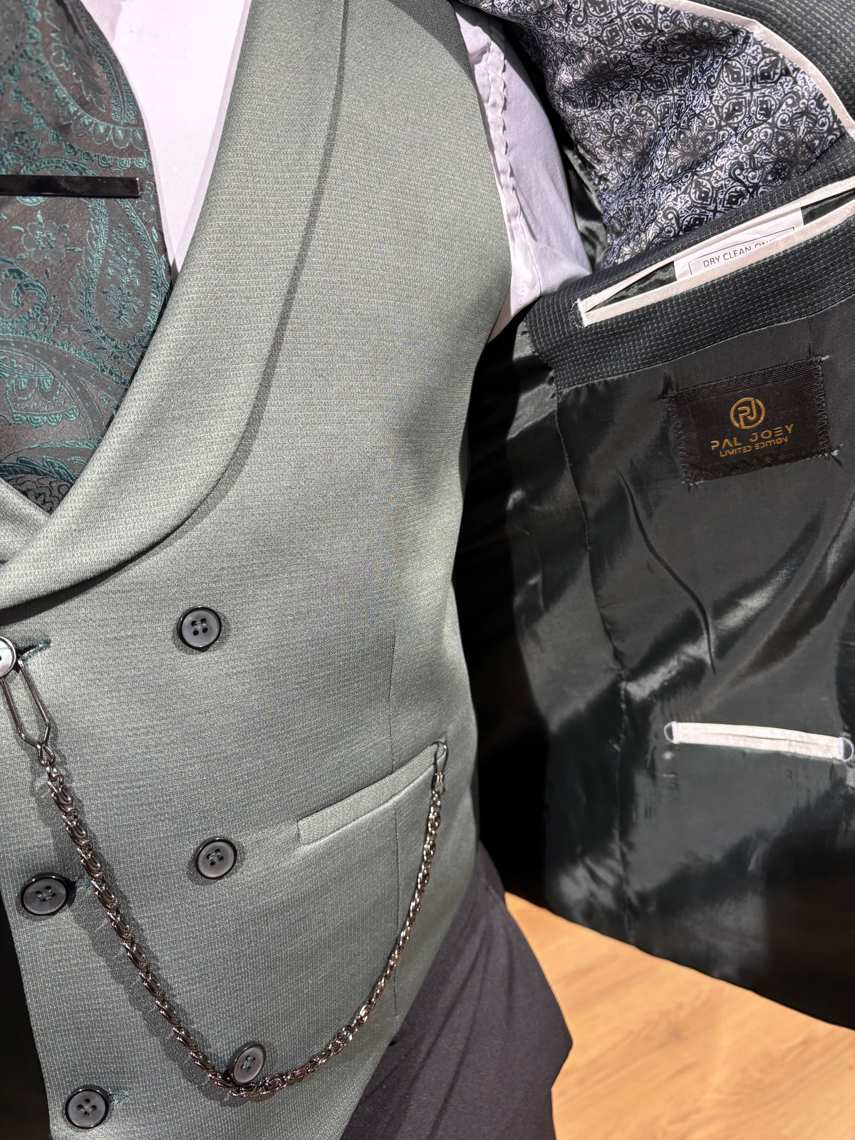 Zenyatta - Two Tone Green 3 Piece Suit