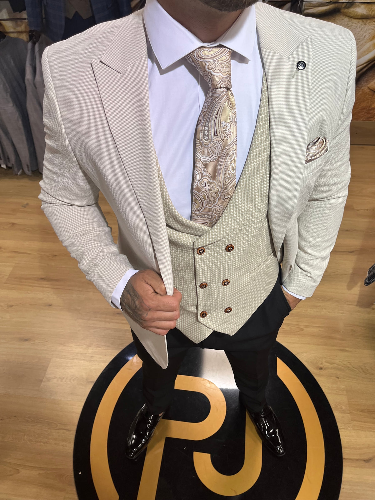 Washington - Light Beige 3 Piece Suit