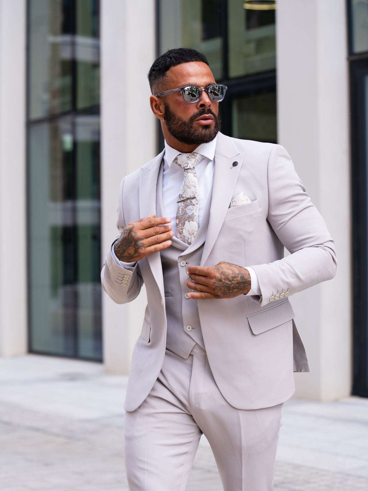 V2 Essential Grey 3 Piece Suit