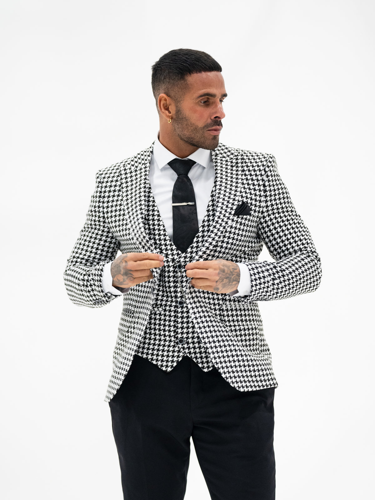 Victor - Black/White 3 Piece Suit