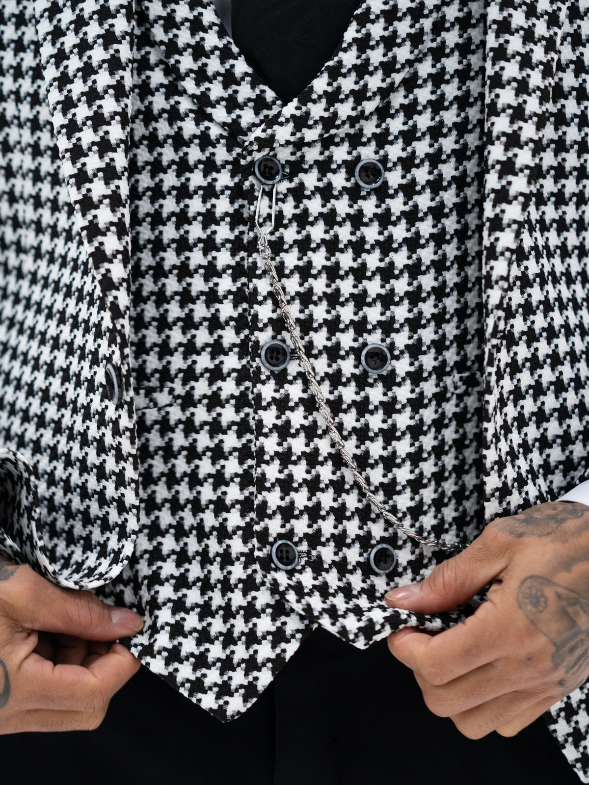 Victor - Black/White 3 Piece Suit