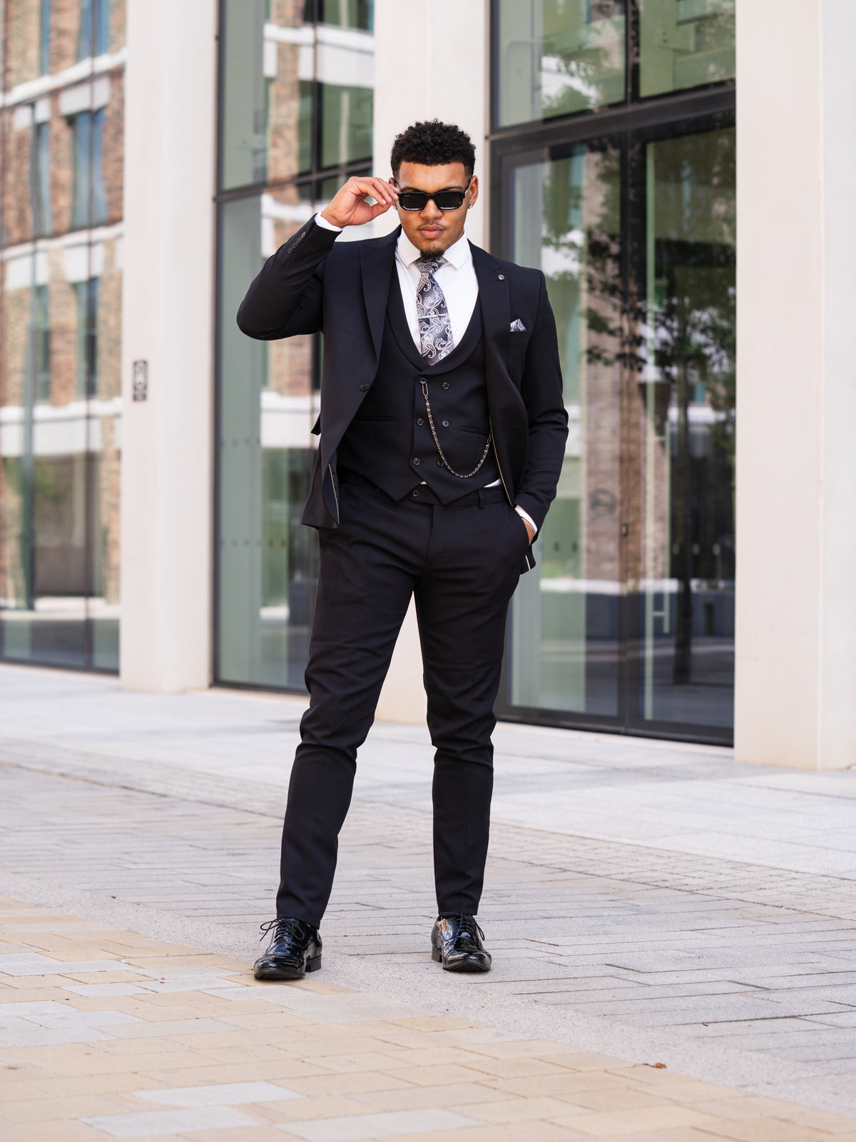 V2 Essential Black 3 Piece Suit