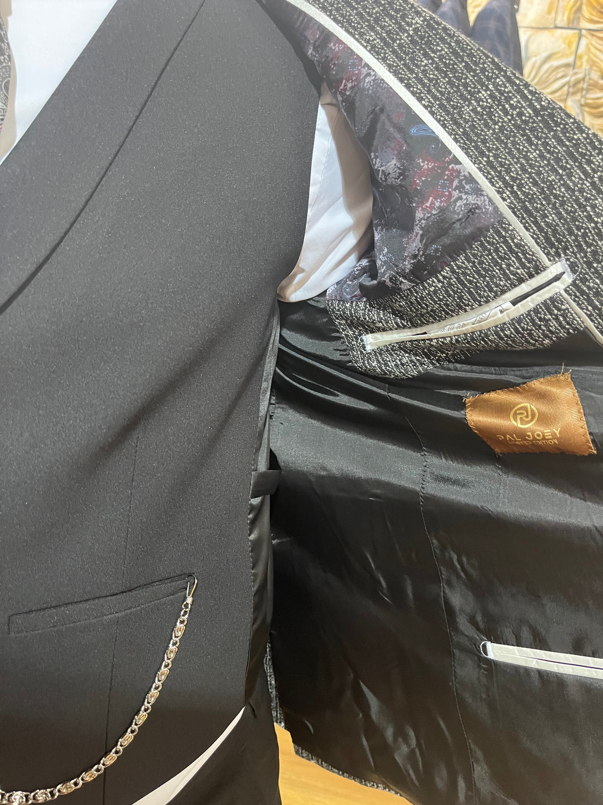 Berrugi - Black/White 3 Piece Suit