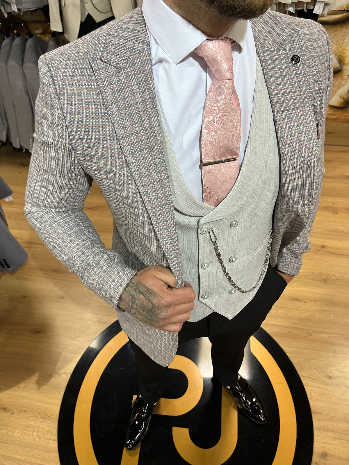 Raphael - Grey/Pink 3 Piece Suit no