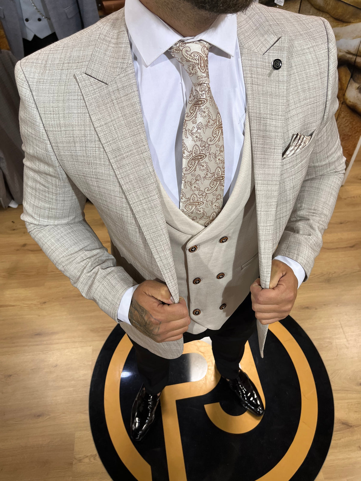 Vinco - Light Brown/Cream 3 Piece Suit