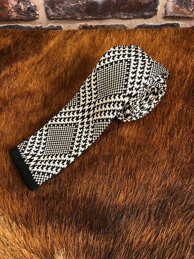 Knitted Flat Edge Pattern Tie - Black/White