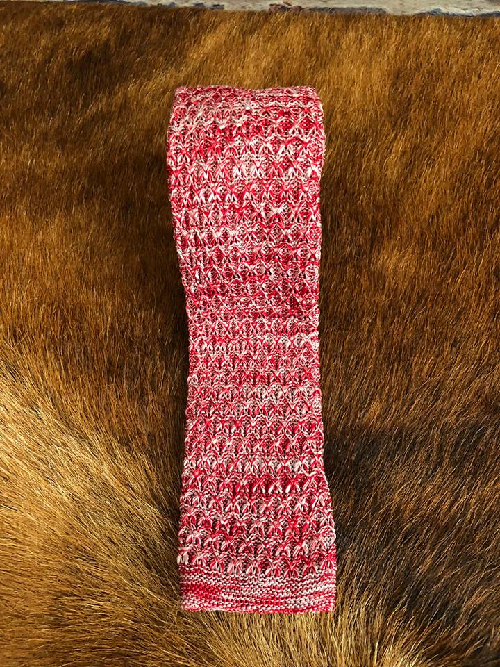 Knitted Flat Edge Pattern Tie - Red