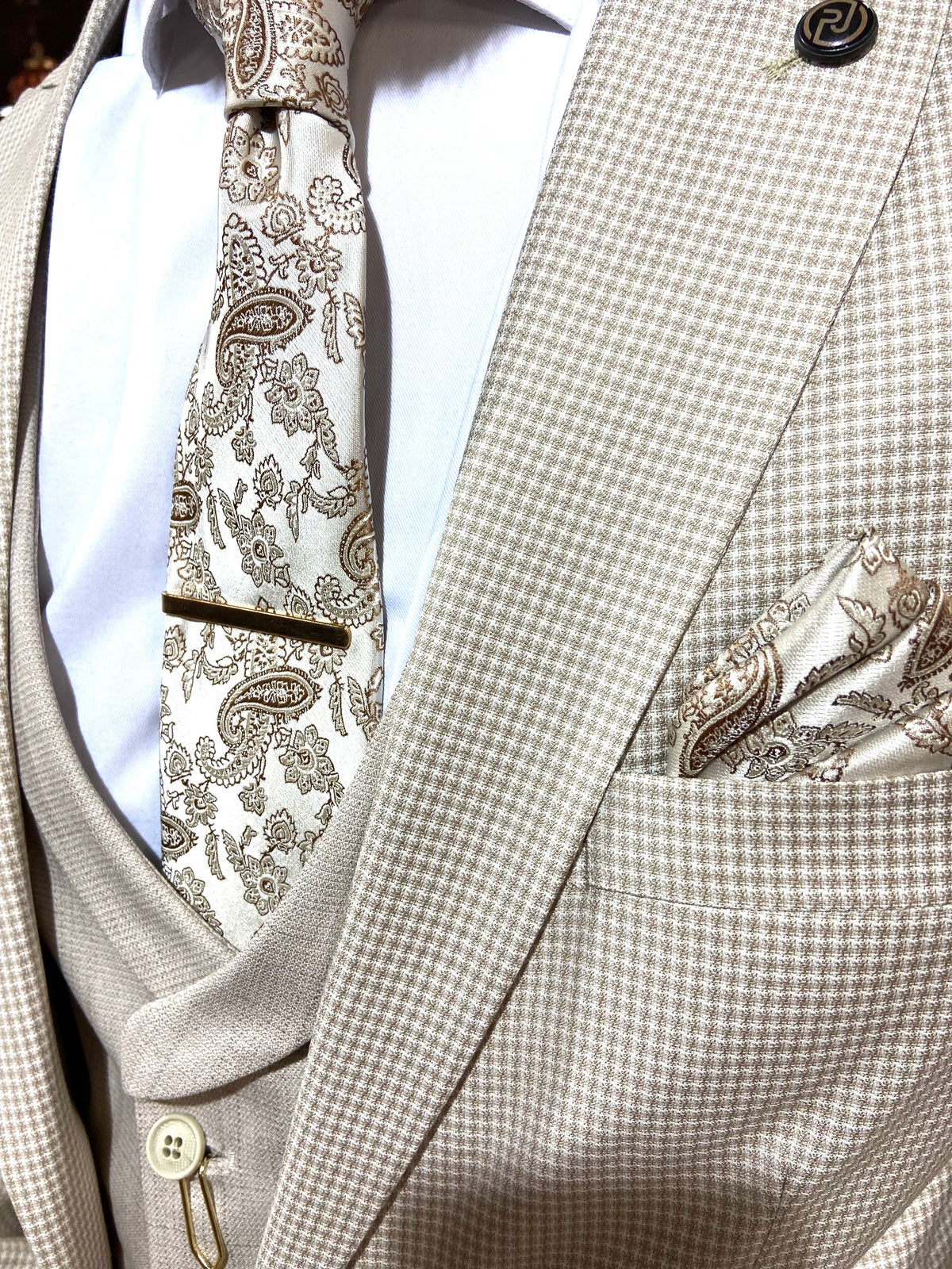 Cooper 2 - Cream 3 Piece Suit