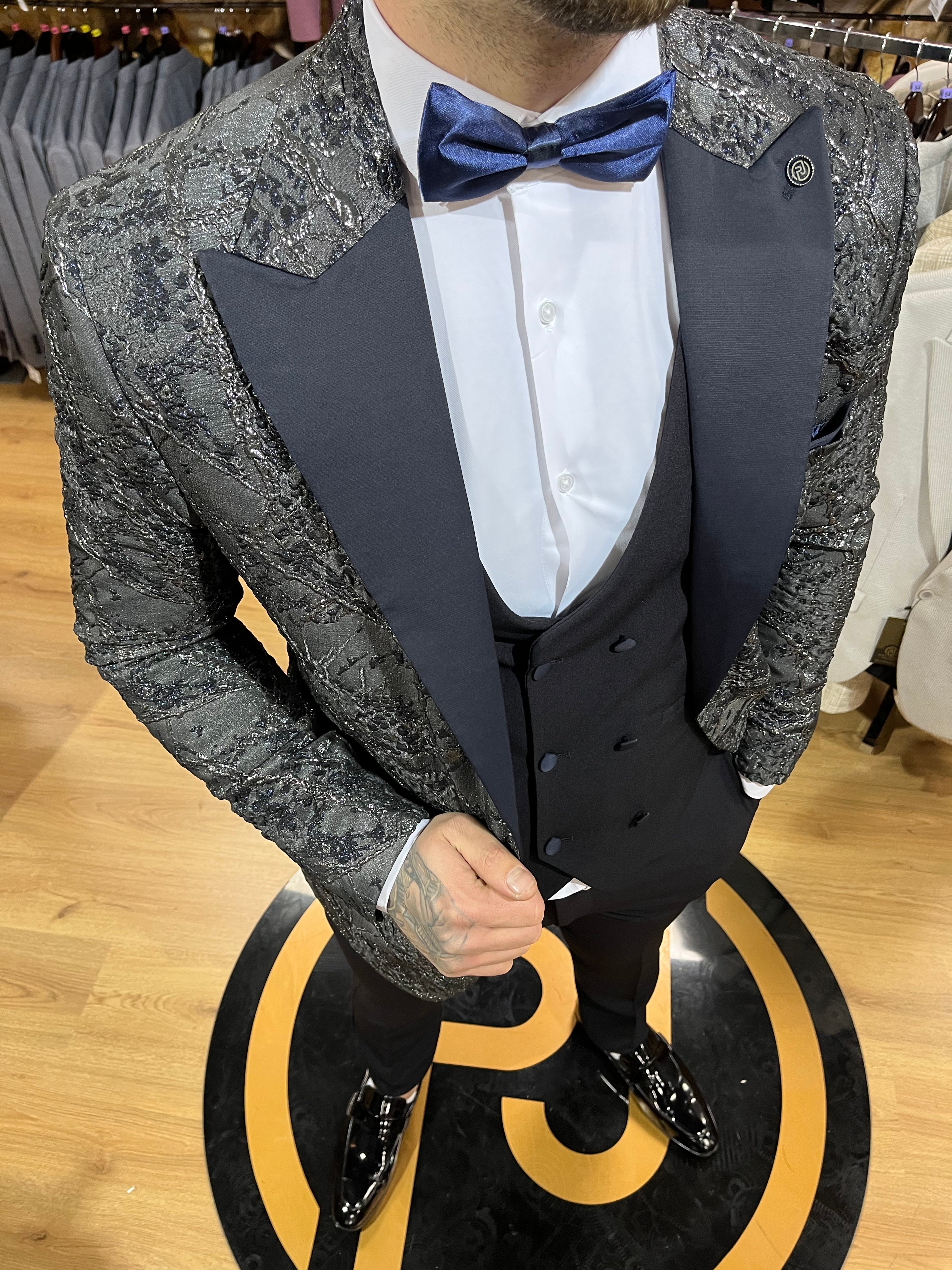 Silver 2025 dinner jacket