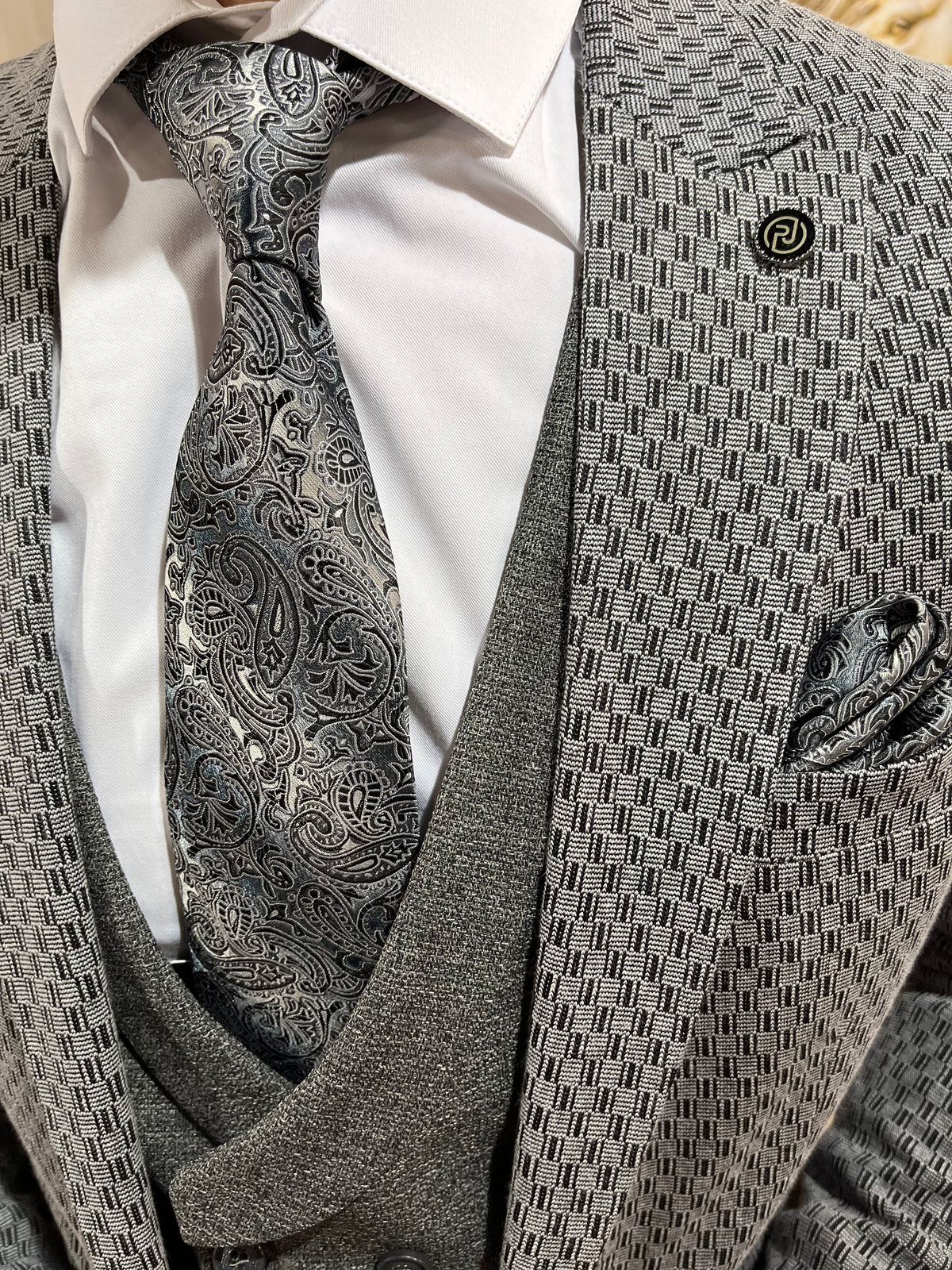 Lineker - Charcoal Grey 3 Piece Suit