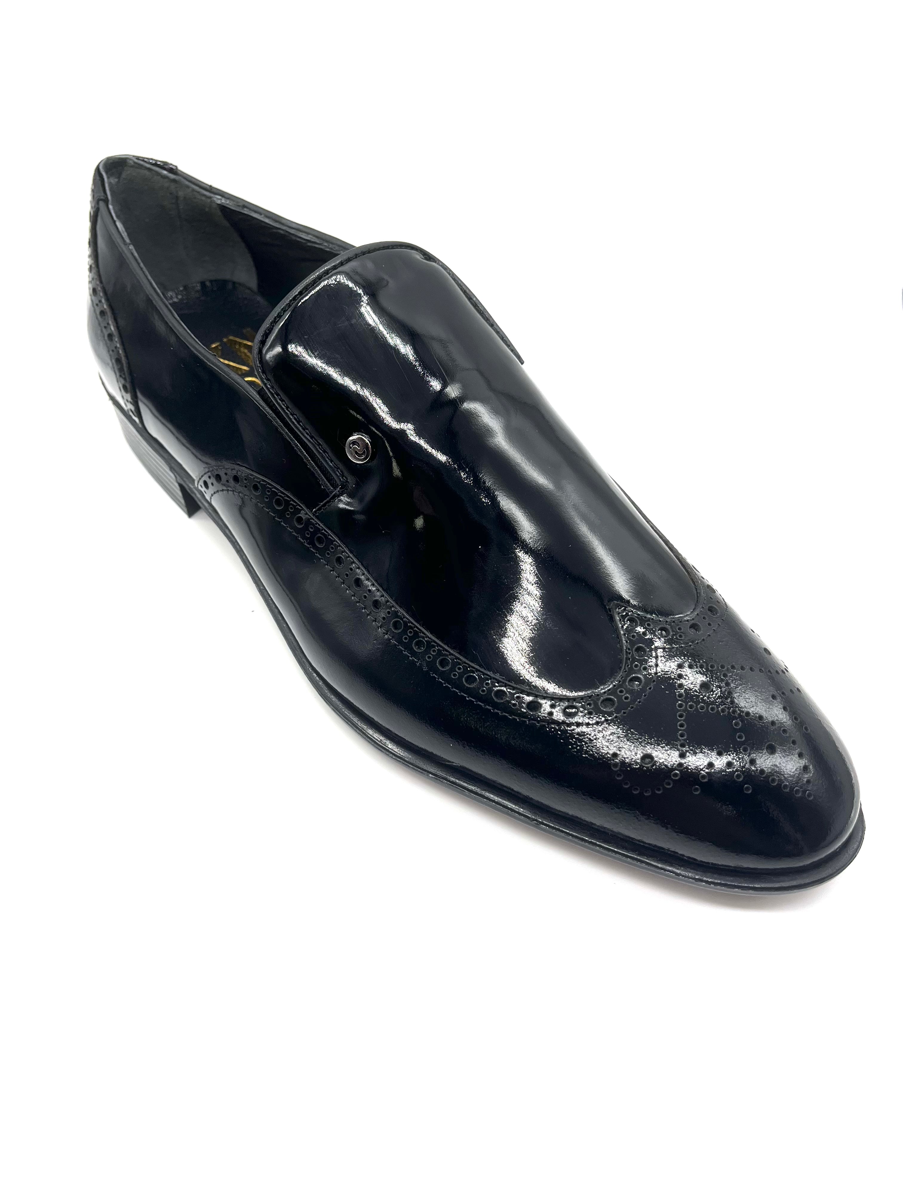 Shiny loafer top shoes