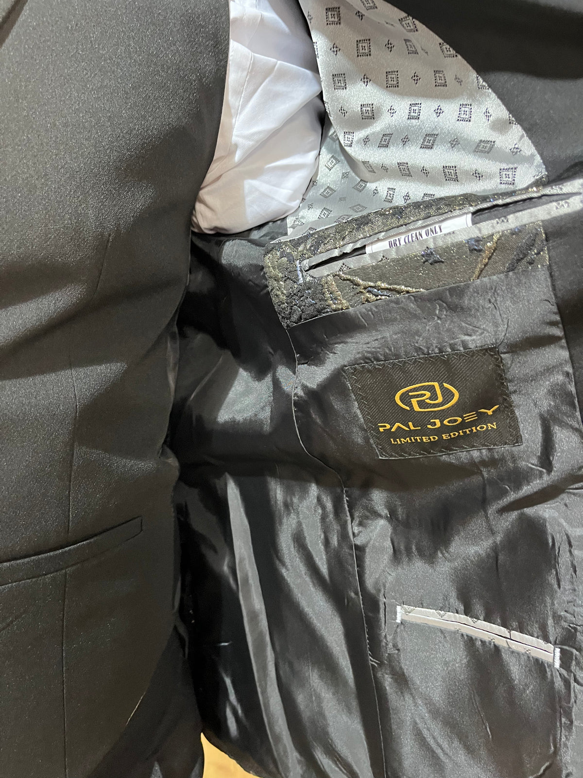 Saluzzo - Black/Gold/Blue 3 Piece Suit