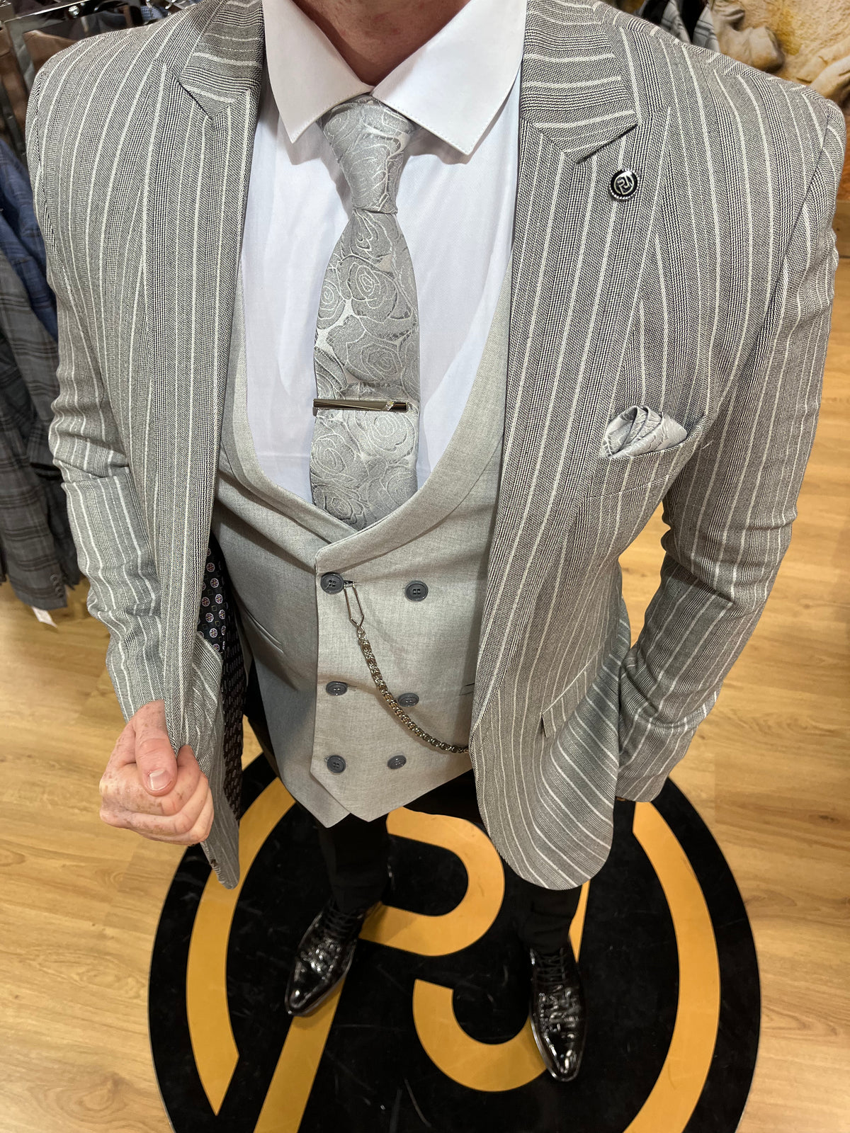 Cavani - Grey 3 Piece Suit