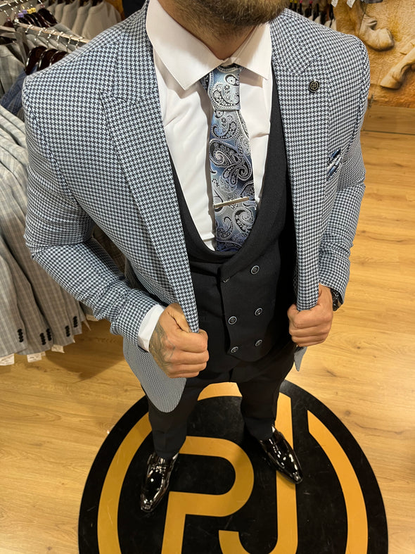 Beardsley - Navy 3 Piece Suit