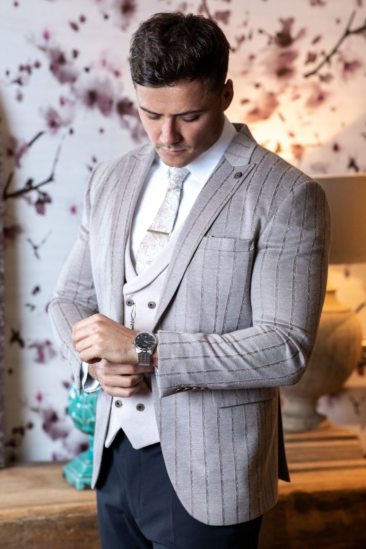 Dettori - Beige/Cream 3 Piece Suit