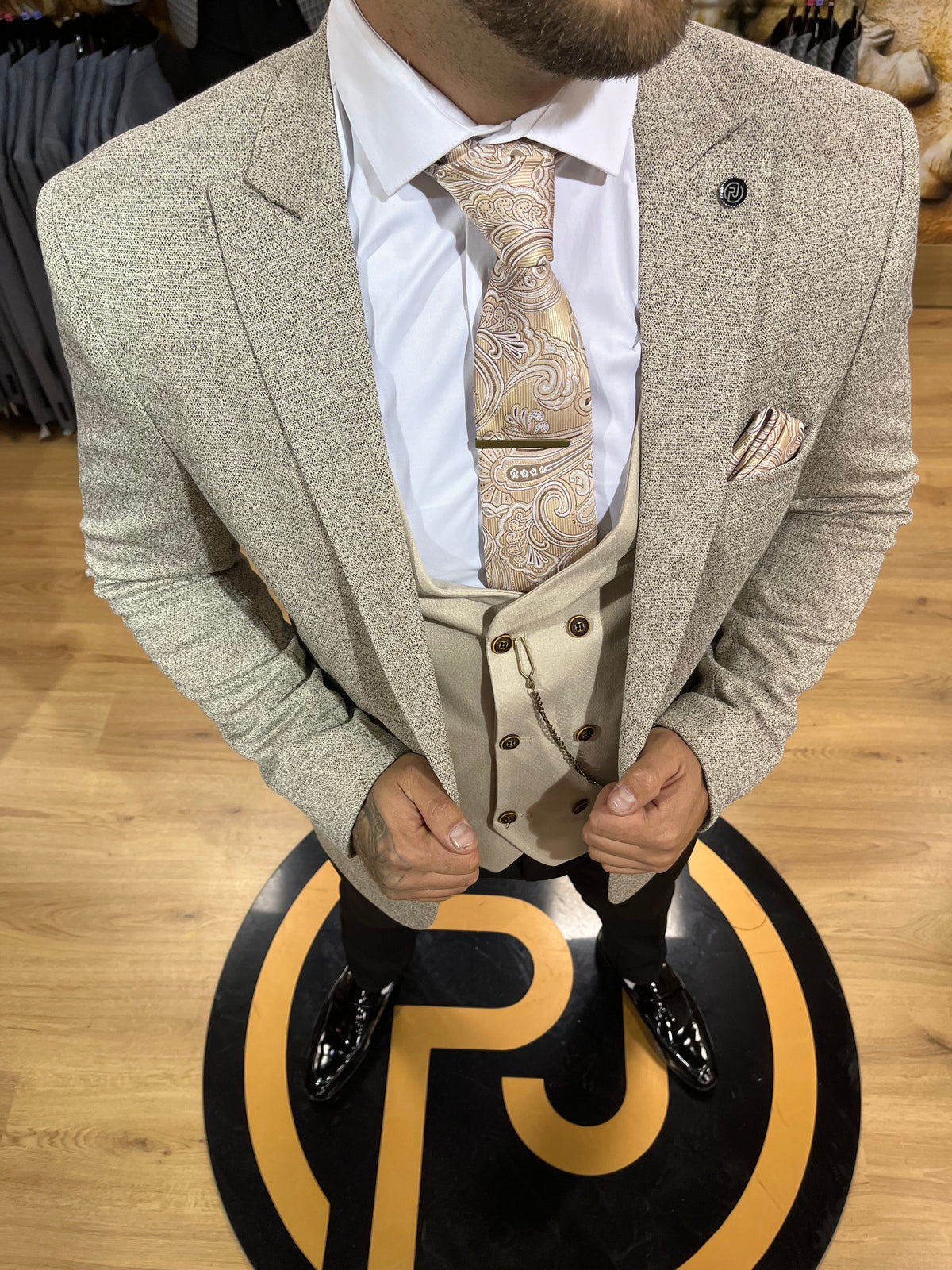 Trippier - Beige 3 Piece Suit