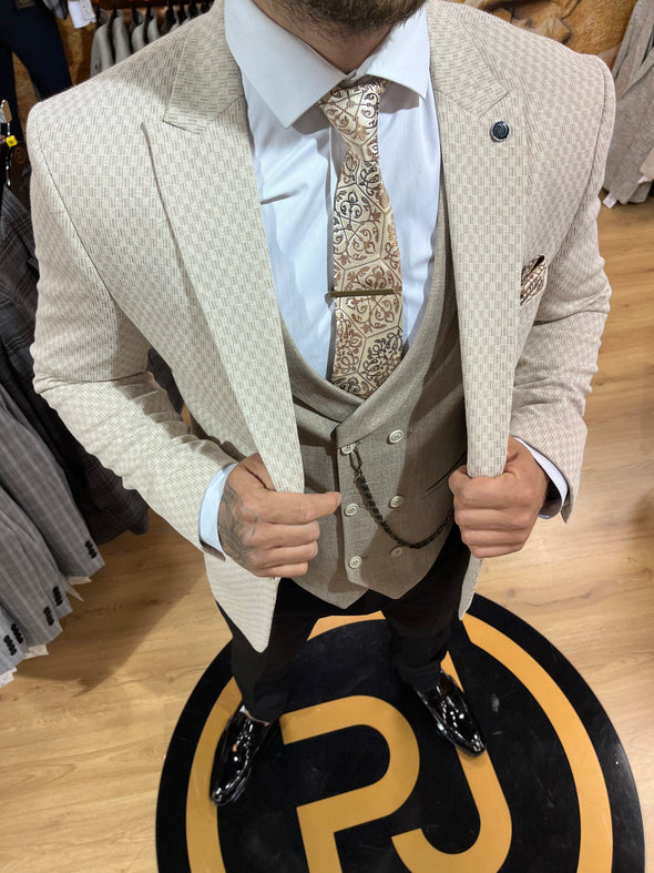 Shilton - Cream/Beige 3 Piece Suit
