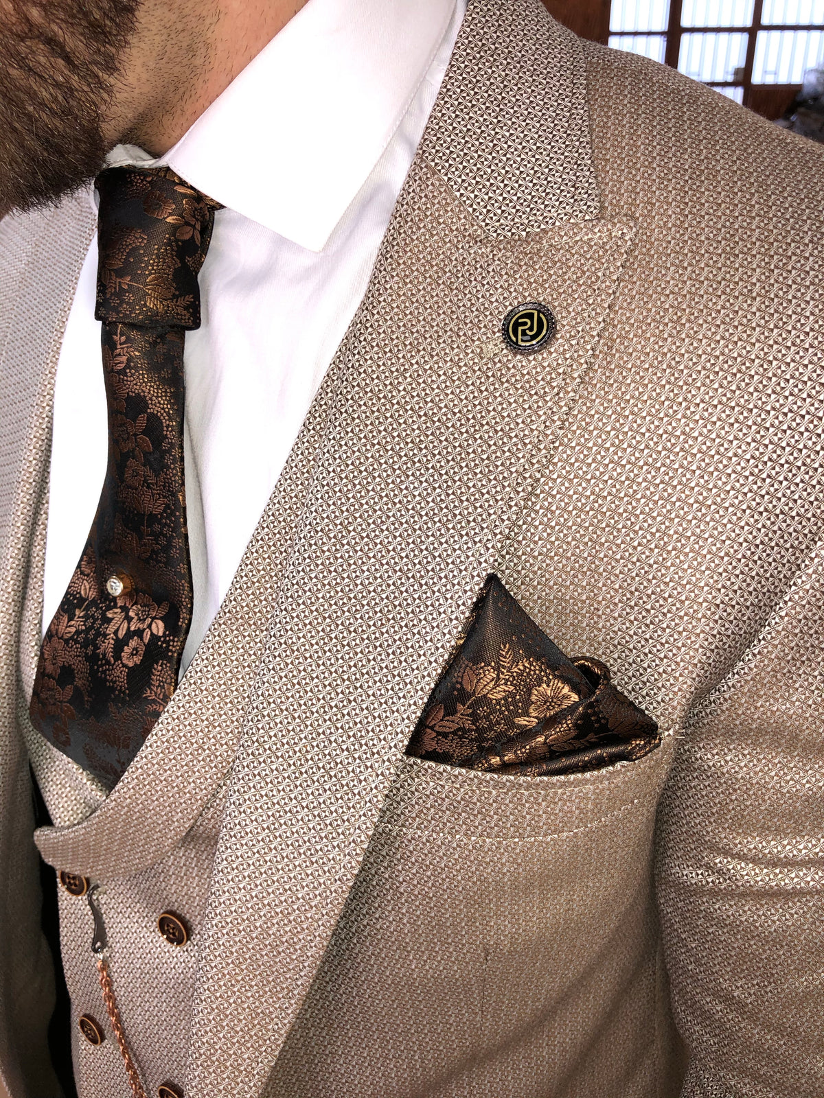Shelton - Beige 3 Piece Suit