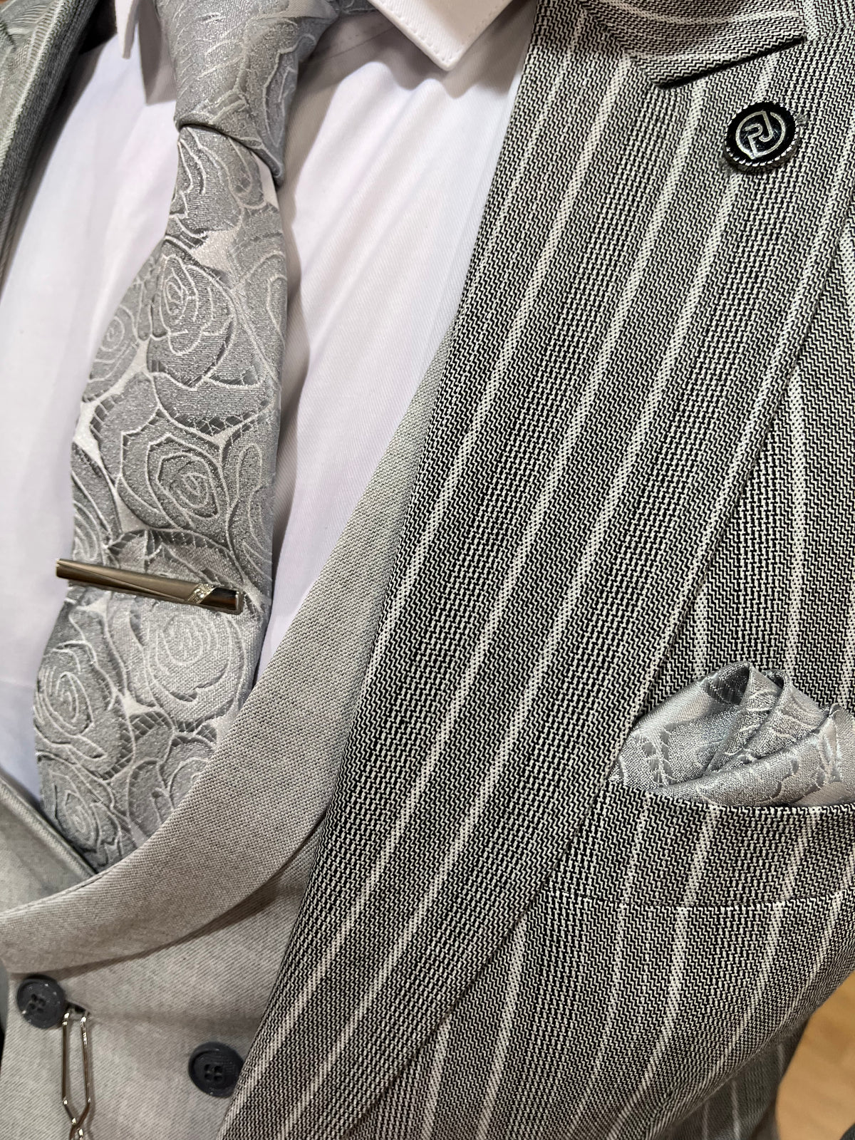 Cavani - Grey 3 Piece Suit