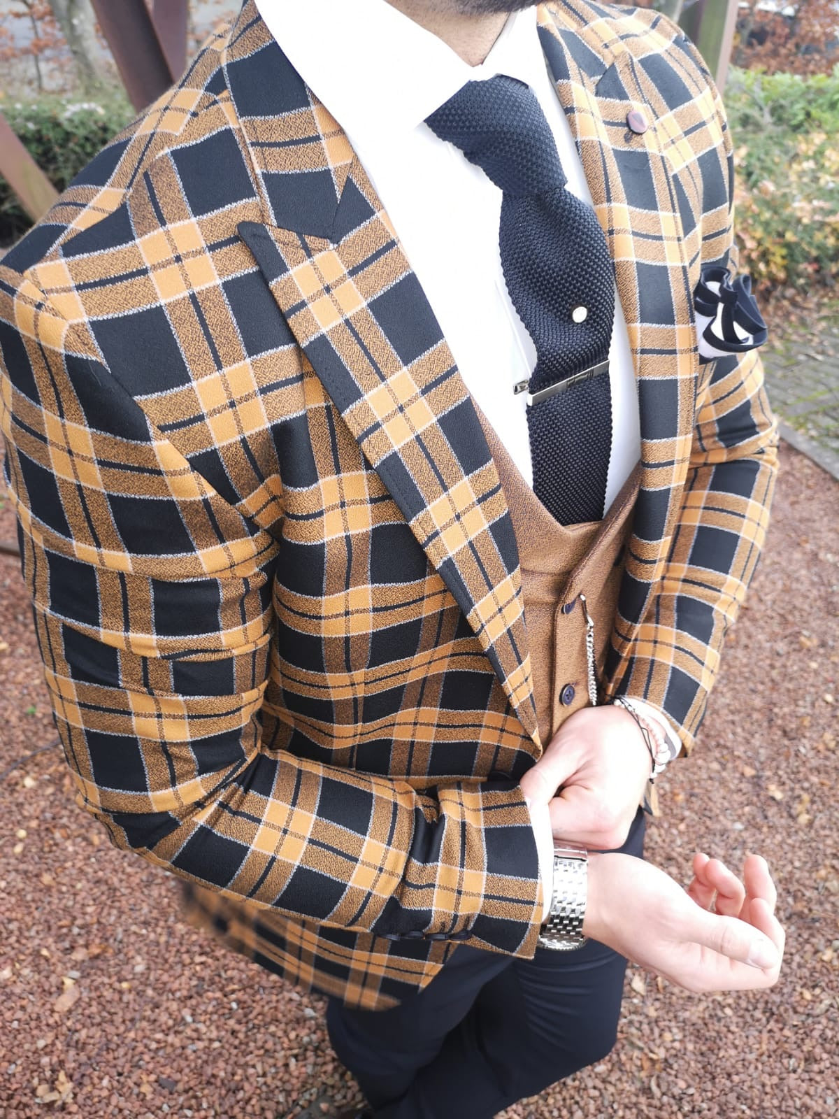 Muzza - Brown/Black 3 Piece Suit